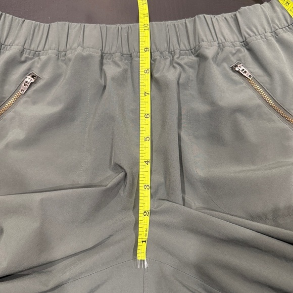 Athleta Green Aspire Ankle Pant - Picture 11 of 14